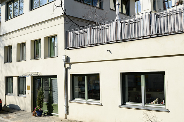 Außenansicht des Steuerbüro Ulrich, Wilhelmshöhe 12, Berlin